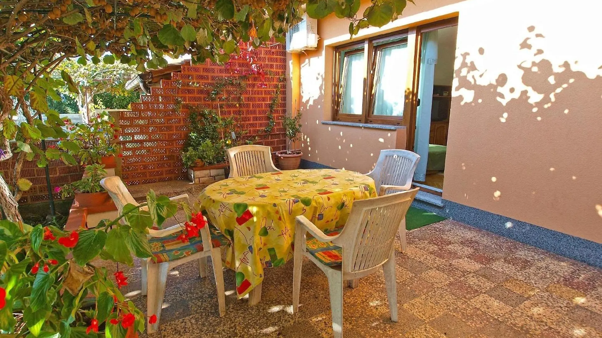 Apartment Ferienwohnung Fuer 6 Personen Ca 55 Qm In Fazana-Surida, Istrien Istrische Riviera Valbandon
